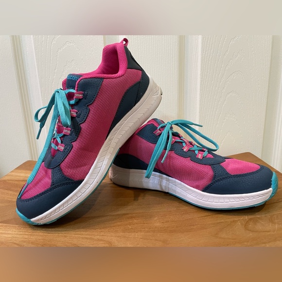 6M Youth Girls SAUCONY Dash Sneakers - Picture 8 of 13